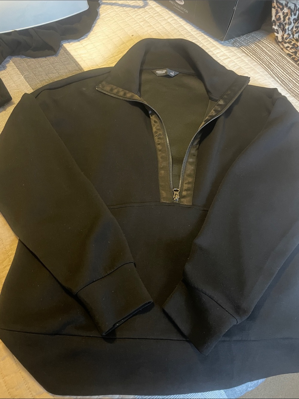 Simply Vera Wang Black Bomber Jacket Size Large Like New